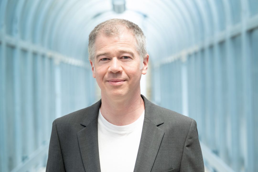 Prof. Dr. Tim Happel